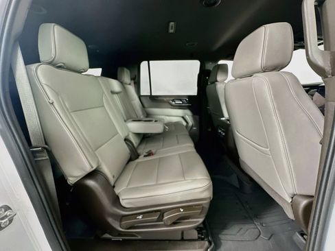 Used 2026 GMC Yukon XL Elevation AWD/4WD image 30