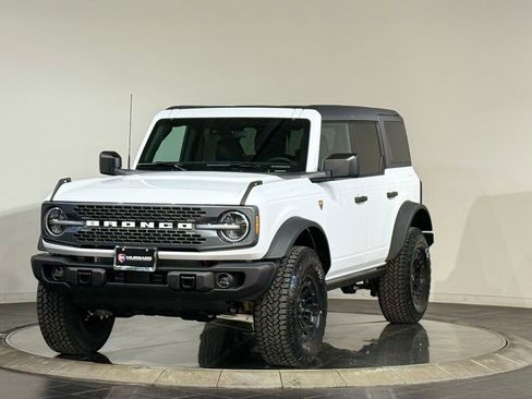 New 2026 Ford Bronco Badlands w/ Sasquatch Package AWD/4WD image 5