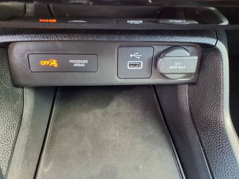 Used 2023 Honda Civic Sport image 9
