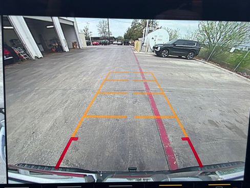 Used 2022 GMC Sierra 1500 AT4X image 9