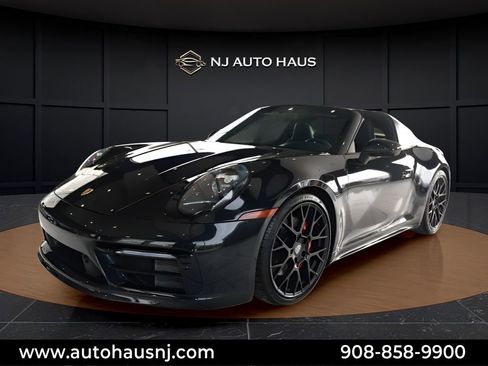Used 2021 Porsche 911 Targa 4S image 4