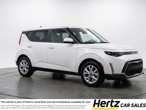 Used 2025 Kia Soul LX w/ LX Technology Package FWD image 1