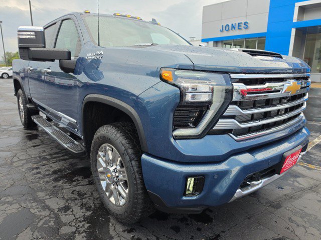 New 2026 Chevrolet Silverado 2500 High Country w/ High Country Premium Package AWD/4WD image 7