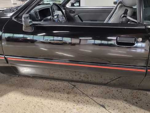 Used 1989 Ford Mustang LX RWD image 25