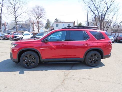 New 2026 Honda Pilot Black Edition image 3