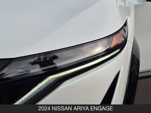 Used 2024 Nissan Ariya FWD image 10