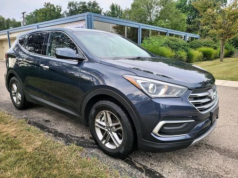 Used 2018 Hyundai Santa Fe Sport FWD image 1