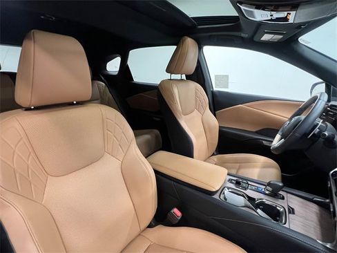Certified 2025 Lexus RX 350h image 11