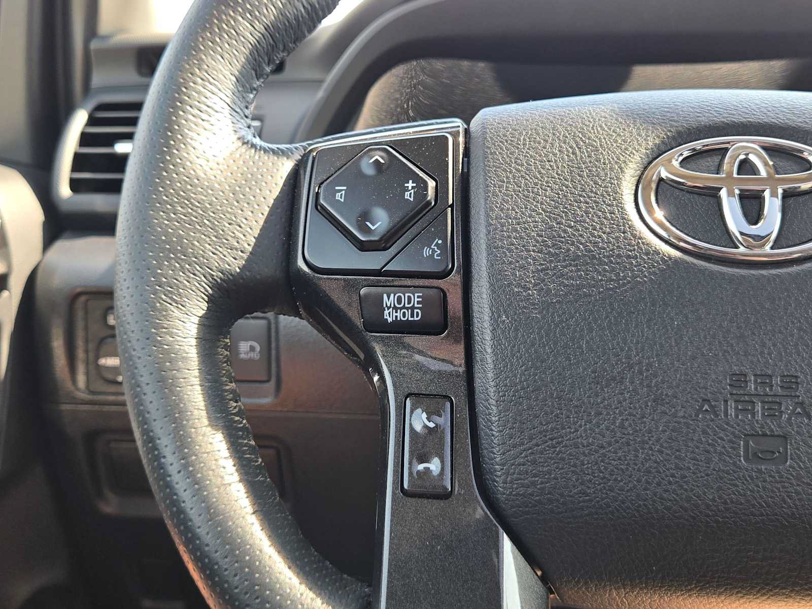 Certified 2023 Toyota 4Runner TRD Off-Road Premium w/ Moonroof Package AWD/4WD image 36