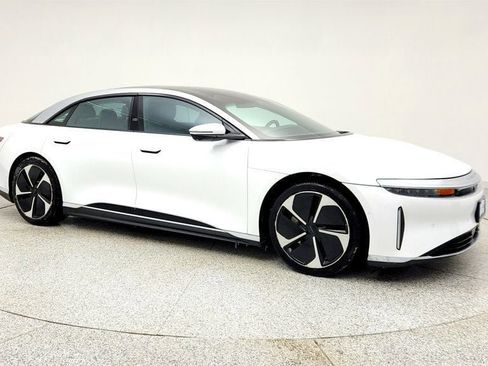 Used 2023 Lucid Air Touring image 3