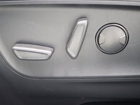 Certified 2024 Ford Escape SE image 47