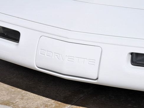 Used 1996 Chevrolet Corvette Coupe RWD image 11