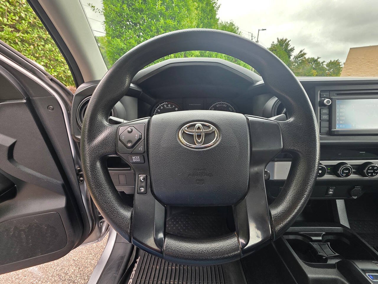 Used 2016 Toyota Tacoma SR w/ SR Convenience Package RWD image 18