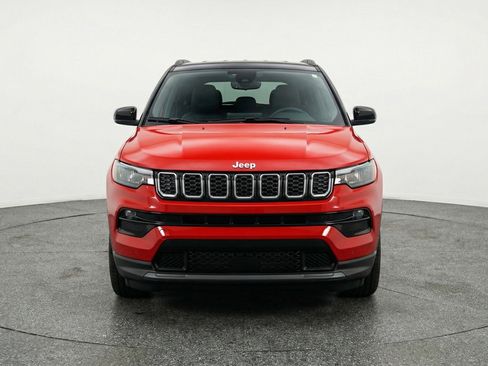 Used 2025 Jeep Compass Limited image 2