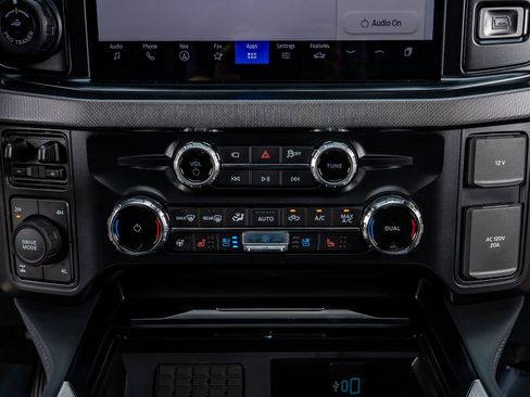Used 2026 Ford F250 Platinum AWD/4WD image 28