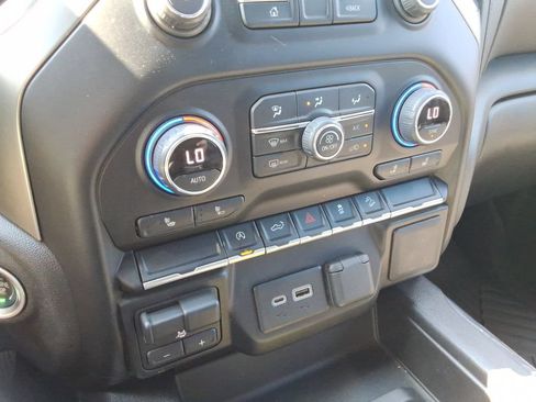 Used 2021 Chevrolet Silverado 1500 RST AWD/4WD image 32