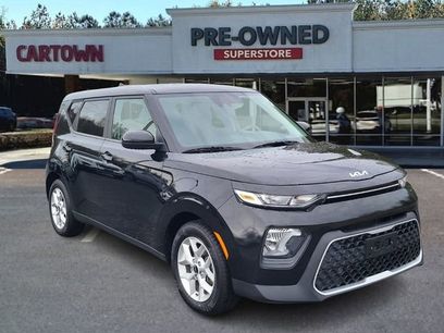 Used 2022 Kia Soul LX w/ Technology Package