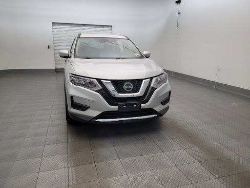 Used 2019 Nissan Rogue S FWD image 14