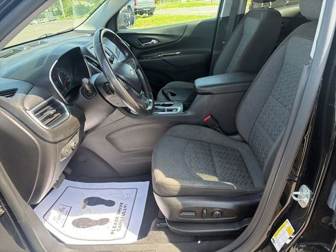 Used 2022 Chevrolet Equinox LT FWD image 11