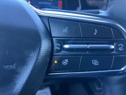 Used 2025 Chevrolet Equinox LT image 24