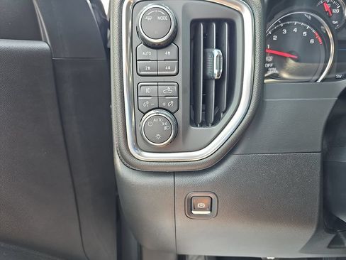 Used 2020 Chevrolet Silverado 1500 LT Trail Boss AWD/4WD image 35