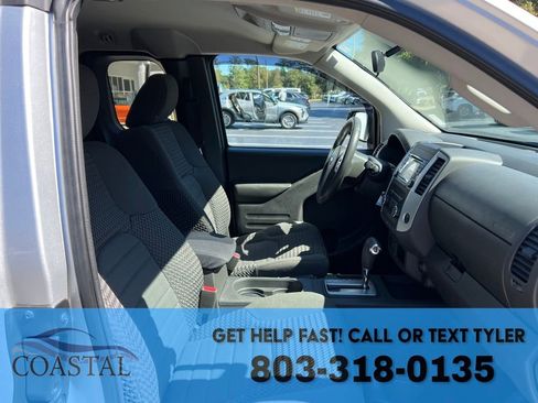 Used 2018 Nissan Frontier SV image 19