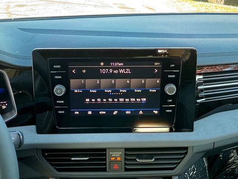 New 2026 Volkswagen Jetta SE image 17