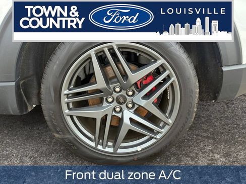 Used 2025 Ford Explorer ST-Line w/ ST-Line Street Pack AWD/4WD image 8