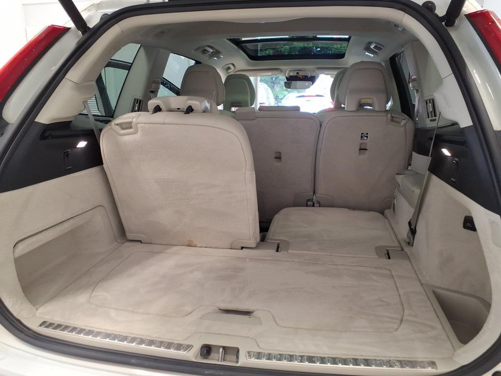 Used 2016 Volvo XC90 T6 Momentum AWD/4WD image 25