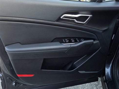 Used 2024 Kia Sportage EX w/ EX Premium Package image 10