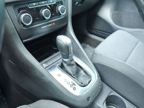 Used 2011 Volkswagen Golf TDI FWD image 33