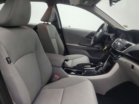 Used 2017 Honda Accord LX image 21