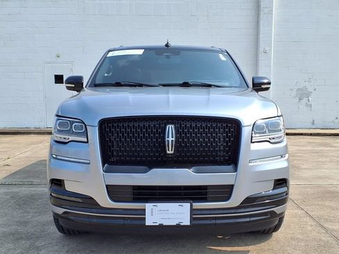 Certified 2024 Lincoln Navigator Reserve AWD/4WD image 19