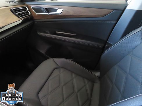 Used 2024 Volkswagen Atlas SE image 20