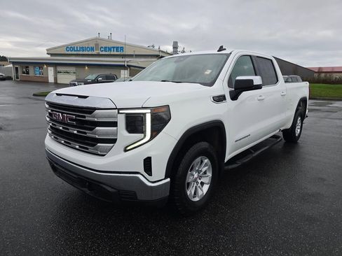 Used 2023 GMC Sierra 1500 SLE w/ Enhanced Capability Package AWD/4WD image 8