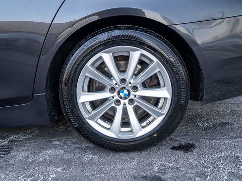 Used 2014 BMW 528i xDrive Sedan AWD/4WD image 25
