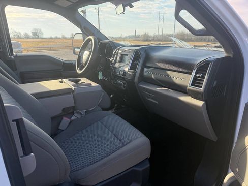 Used 2017 Ford F350 XLT image 28