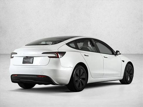 Used 2025 Tesla Model 3 Long Range RWD image 5