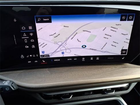 Used 2025 Audi Q5 Premium w/ Convenience Package image 18