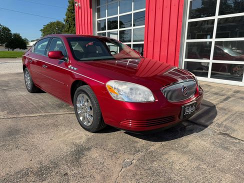 Used 2008 Buick Lucerne CXL w/ Driver Confidence Package FWD image 2