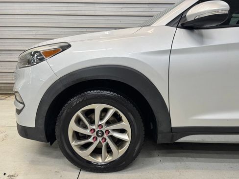 Used 2018 Hyundai Tucson SEL Plus AWD/4WD image 4