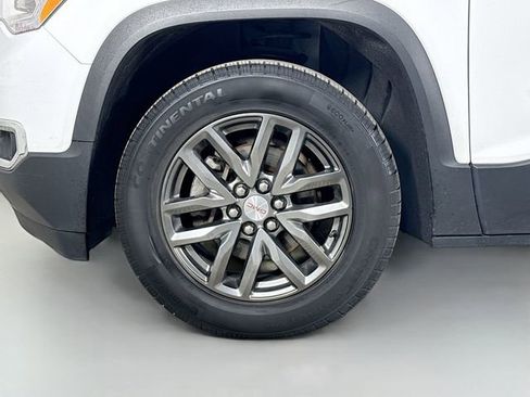 Used 2017 GMC Acadia SLT image 31