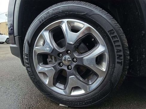 Used 2019 Jeep Compass Limited AWD/4WD image 13