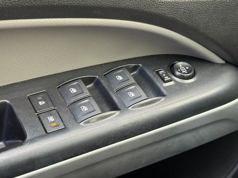 Used 2018 Chevrolet Colorado LT image 21