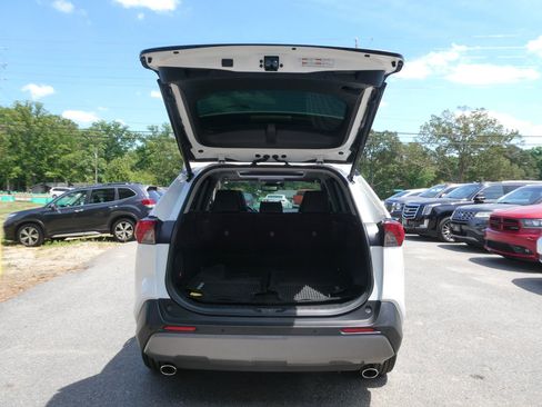 Used 2019 Toyota RAV4 Limited w/ Advanced Technology Package AWD/4WD image 7