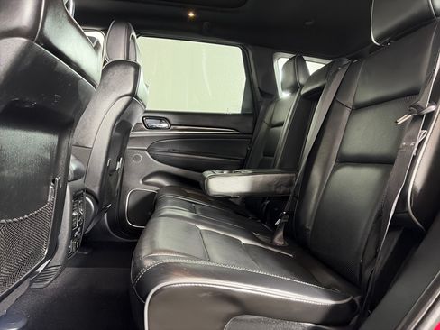 Used 2019 Jeep Grand Cherokee Overland AWD/4WD image 7