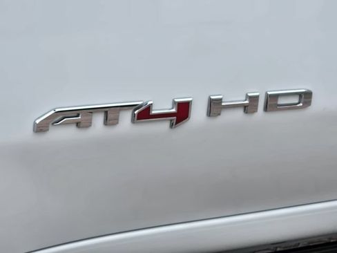 Used 2024 GMC Sierra 2500 AT4 w/ AT4 Premium Plus Package AWD/4WD image 14