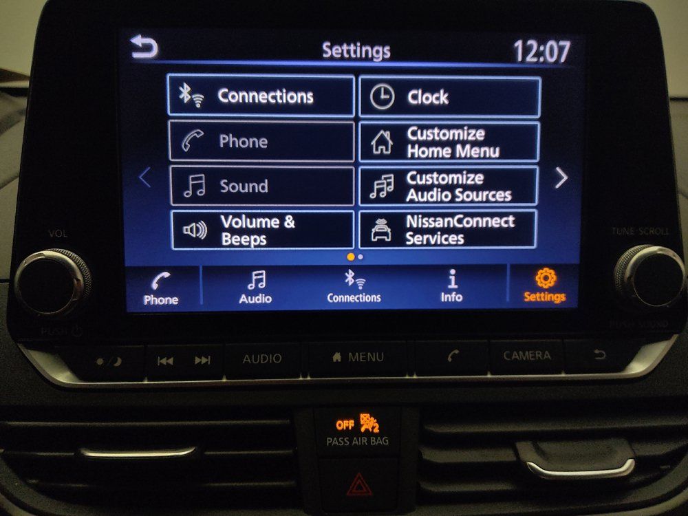 Used 2025 Nissan Altima 2.5 SV FWD image 25