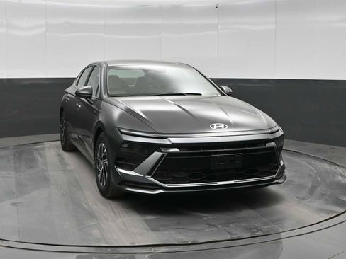 New 2026 Hyundai Sonata Blue FWD image 2