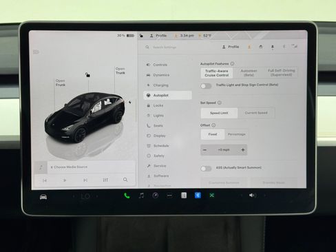 Used 2023 Tesla Model Y Long Range image 30